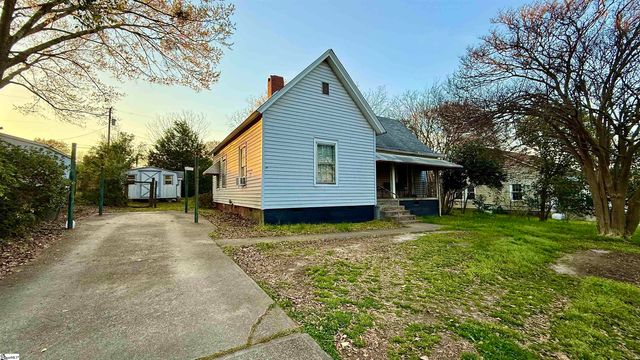 5 Duke Street, Greenville, SC 29605