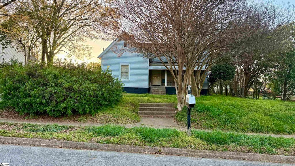 5 Duke Street, Greenville, SC 29605