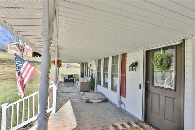 1759 Grandview Drive, Sparta, NC 28675