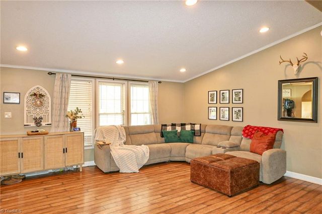 1759 Grandview Drive, Sparta, NC 28675