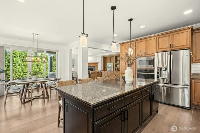 16048 SE 45th Place, Bellevue, WA 98006