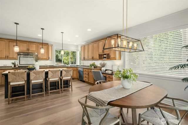 16048 SE 45th Place, Bellevue, WA 98006