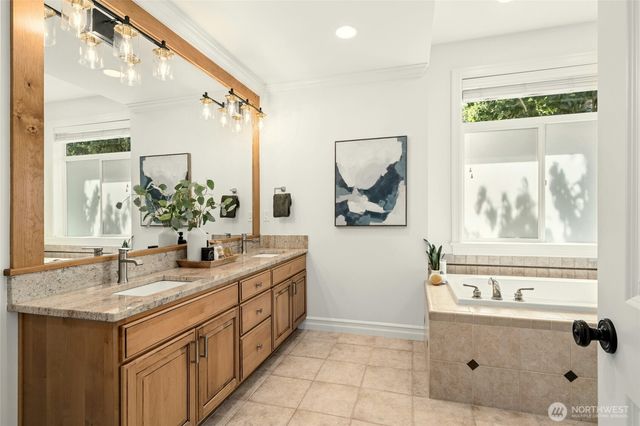16048 SE 45th Place, Bellevue, WA 98006