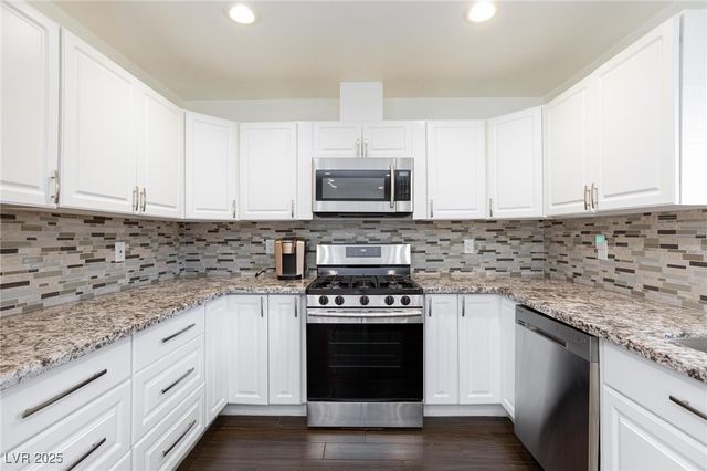 7728 Seagull Avenue, Las Vegas, NV 89145