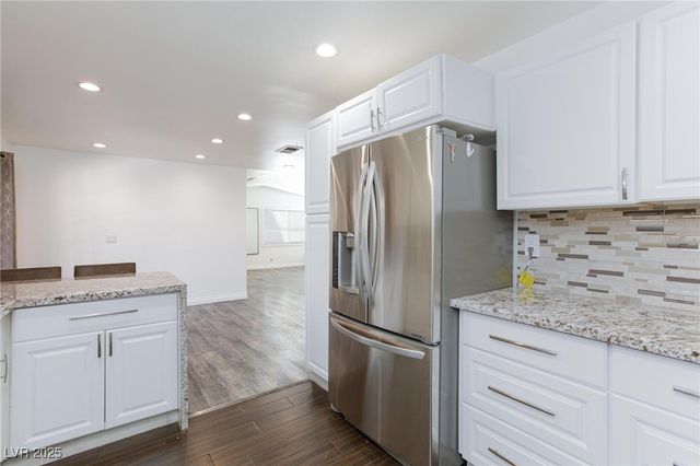 7728 Seagull Avenue, Las Vegas, NV 89145