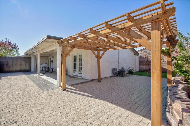 7728 Seagull Avenue, Las Vegas, NV 89145