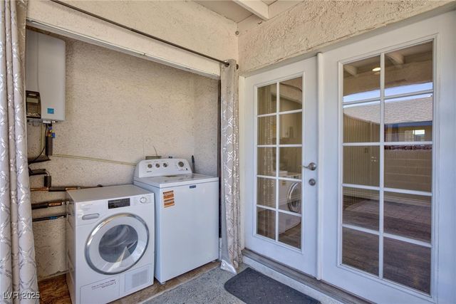 7728 Seagull Avenue, Las Vegas, NV 89145