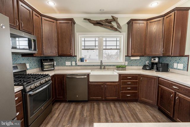 9031 HINTON AVE, Baltimore, MD 21219