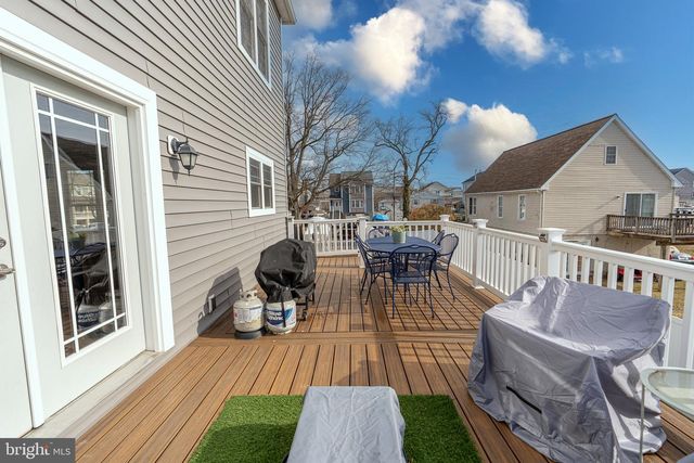 9031 HINTON AVE, Baltimore, MD 21219