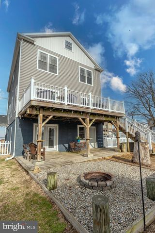 9031 HINTON AVE, Sparrows Point, MD 21219