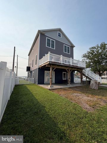 9031 HINTON AVE, Sparrows Point, MD 21219