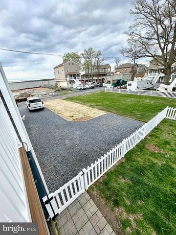 9031 HINTON AVE, Baltimore, MD 21219