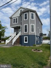 9031 HINTON AVE, Baltimore, MD 21219