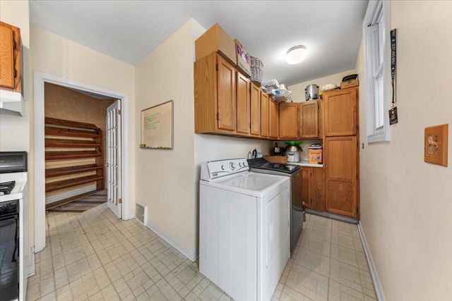 5021 W Irving Park Road, Chicago, IL 60641