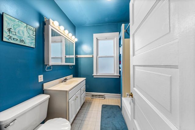 5021 W Irving Park Road, Chicago, IL 60641