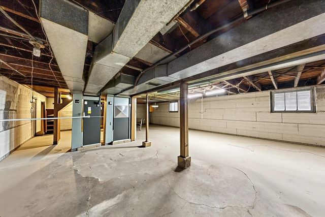 5021 W Irving Park Road, Chicago, IL 60641