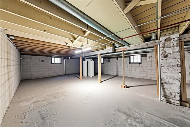 5021 W Irving Park Road, Chicago, IL 60641