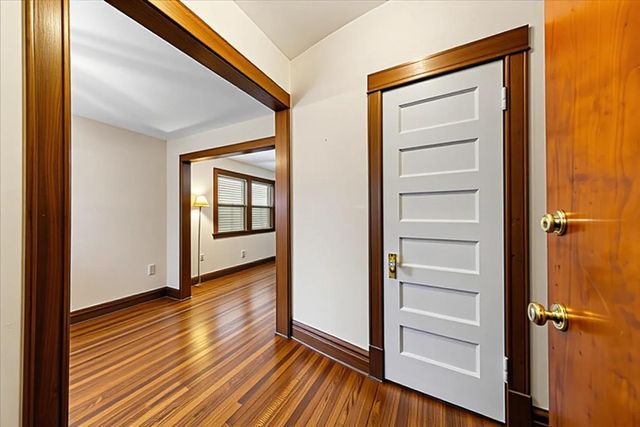 5021 W Irving Park Road, Chicago, IL 60641