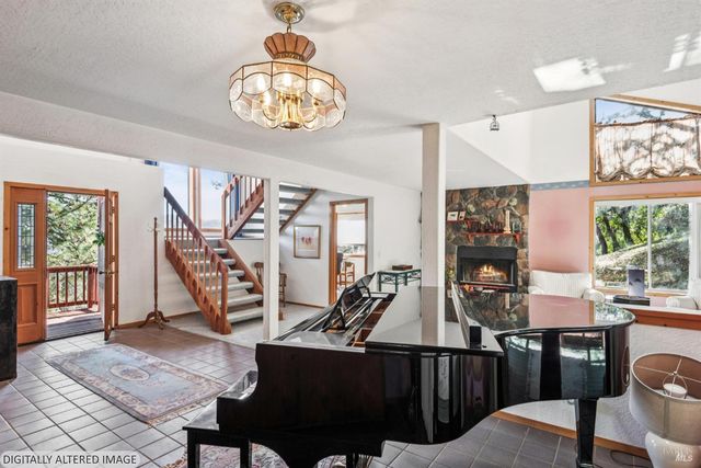 27 Beechwood Ct, Napa, CA 94558