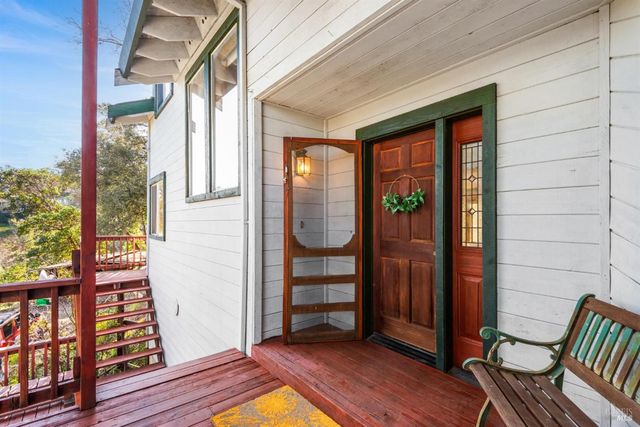 27 Beechwood Ct, Napa, CA 94558