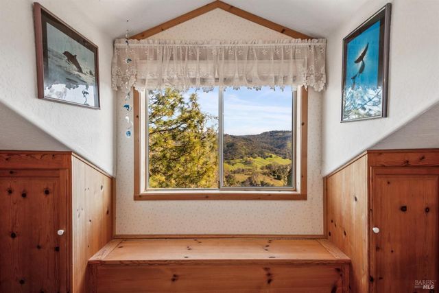 27 Beechwood Ct, Napa, CA 94558