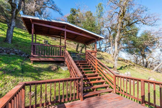 27 Beechwood Ct, Napa, CA 94558