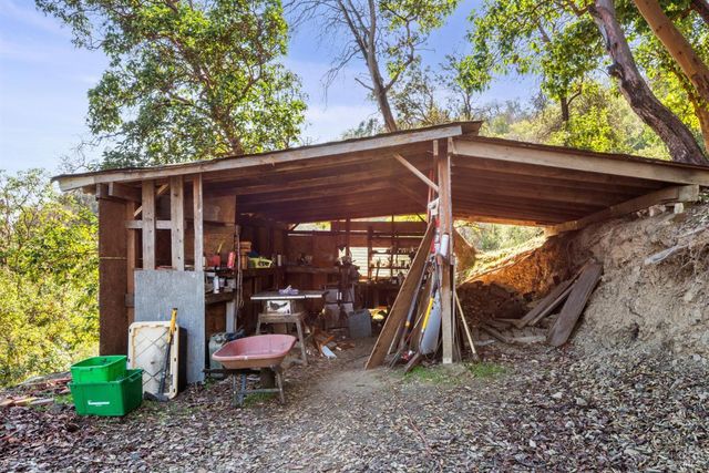 27 Beechwood Ct, Napa, CA 94558