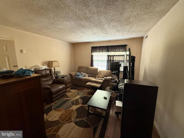 100 Park Blvd Apt 20C, Cherry Hill, NJ 08034