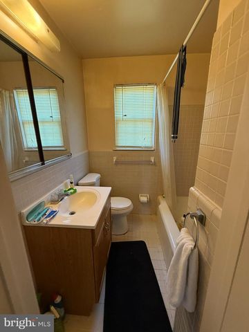 100 Park Blvd Apt 20C, Cherry Hill, NJ 08034