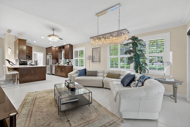 8381 SE Double Tree Drive, Hobe Sound, FL 33455