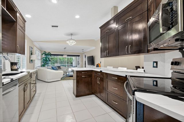 8381 SE Double Tree Drive, Hobe Sound, FL 33455