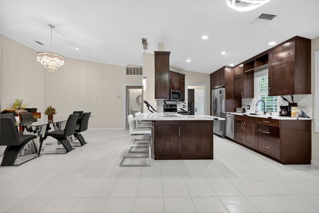 8381 SE Double Tree Drive, Hobe Sound, FL 33455