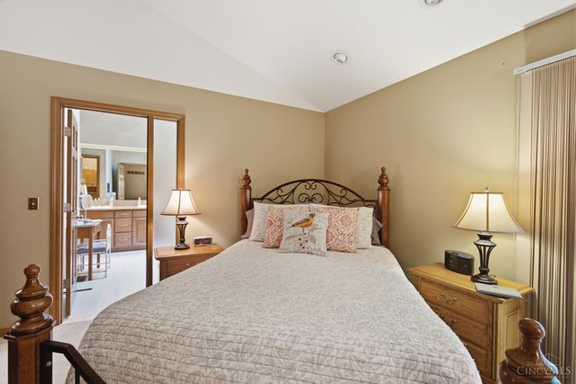 9450 Kemper Grove Lane, Symmes Twp, OH 45140
