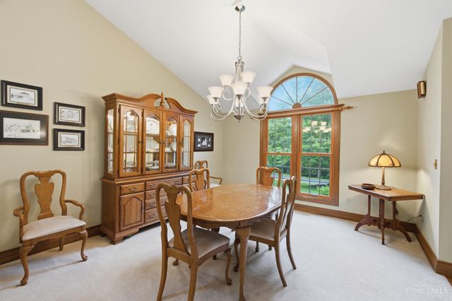 9450 Kemper Grove Lane, Symmes Twp, OH 45140