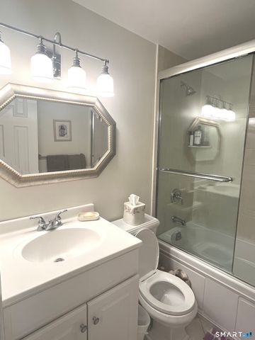 199 Gregory Boulevard E4, Norwalk, CT 06855