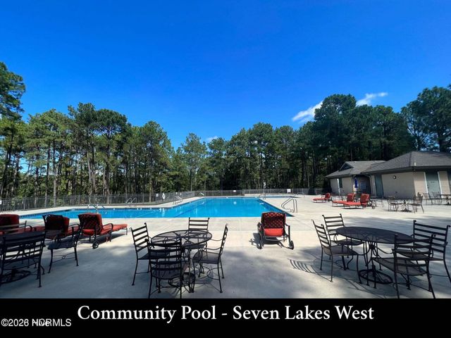 482 Longleaf Drive, West End, NC 27376