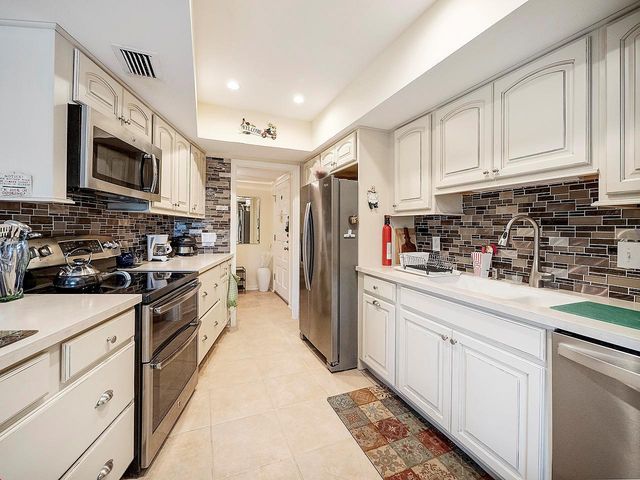 11811 Ave Of The Pga 1-2c, Palm Beach Gardens, FL 33418