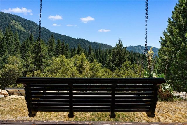 200 Craycroft Ridge Rd, Downieville, CA 95936