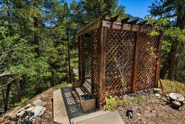 200 Craycroft Ridge Rd, Downieville, CA 95936