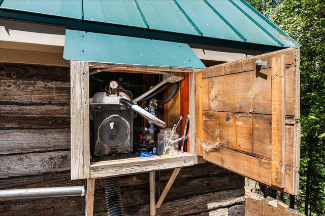 200 Craycroft Ridge Rd, Downieville, CA 95936