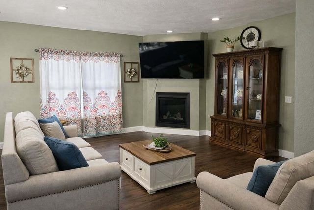 516 James Street, Billings, MO 65610