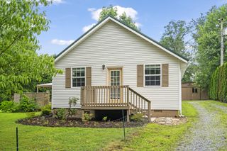 10567 Owens Chapel Rd, Springfield, TN 37172