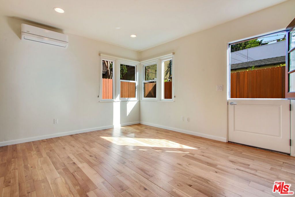 Image 14 of property listing at 836 Hilldale Avenue, West Hollywood, CA 90069