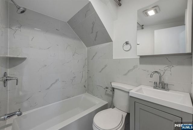 17 Mission Street 1, Montclair, NJ 07042