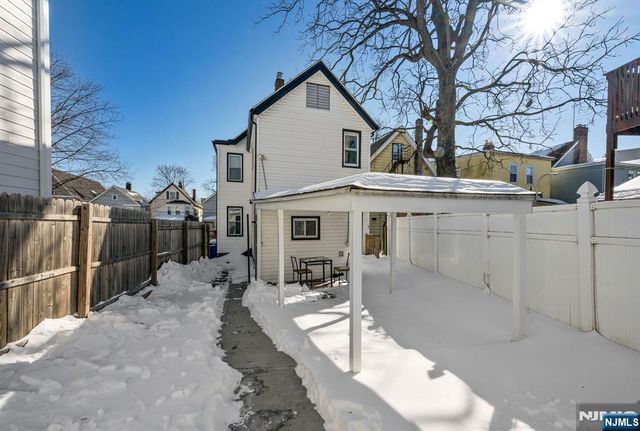 17 Mission Street 1, Montclair, NJ 07042