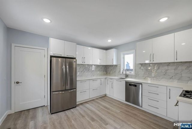17 Mission Street 1, Montclair, NJ 07042