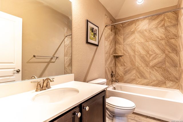 27527 PASEO MESA, Boerne, TX 78015