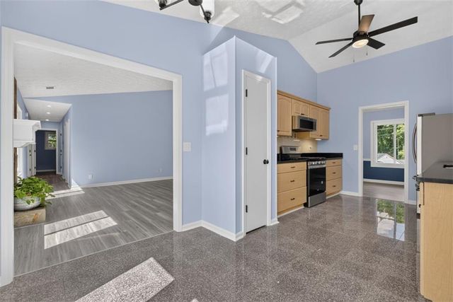 908 River Rock Drive, Woodstock, GA 30188