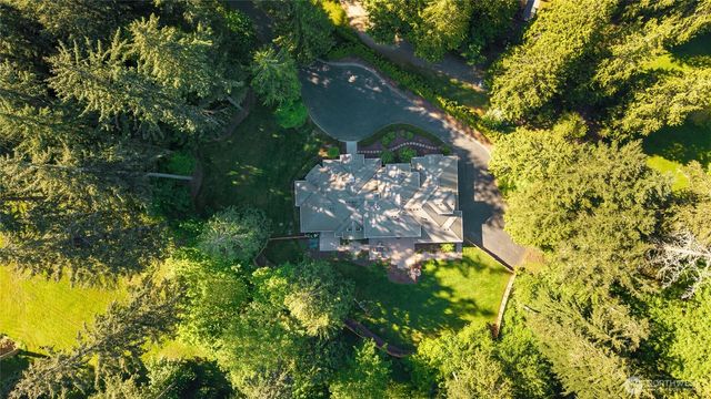 19930 170th Avenue NE, Woodinville, WA 98072