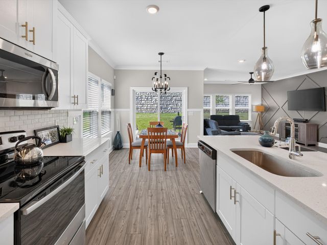 7389 Blue Gable Rd, Hermitage, TN 37076